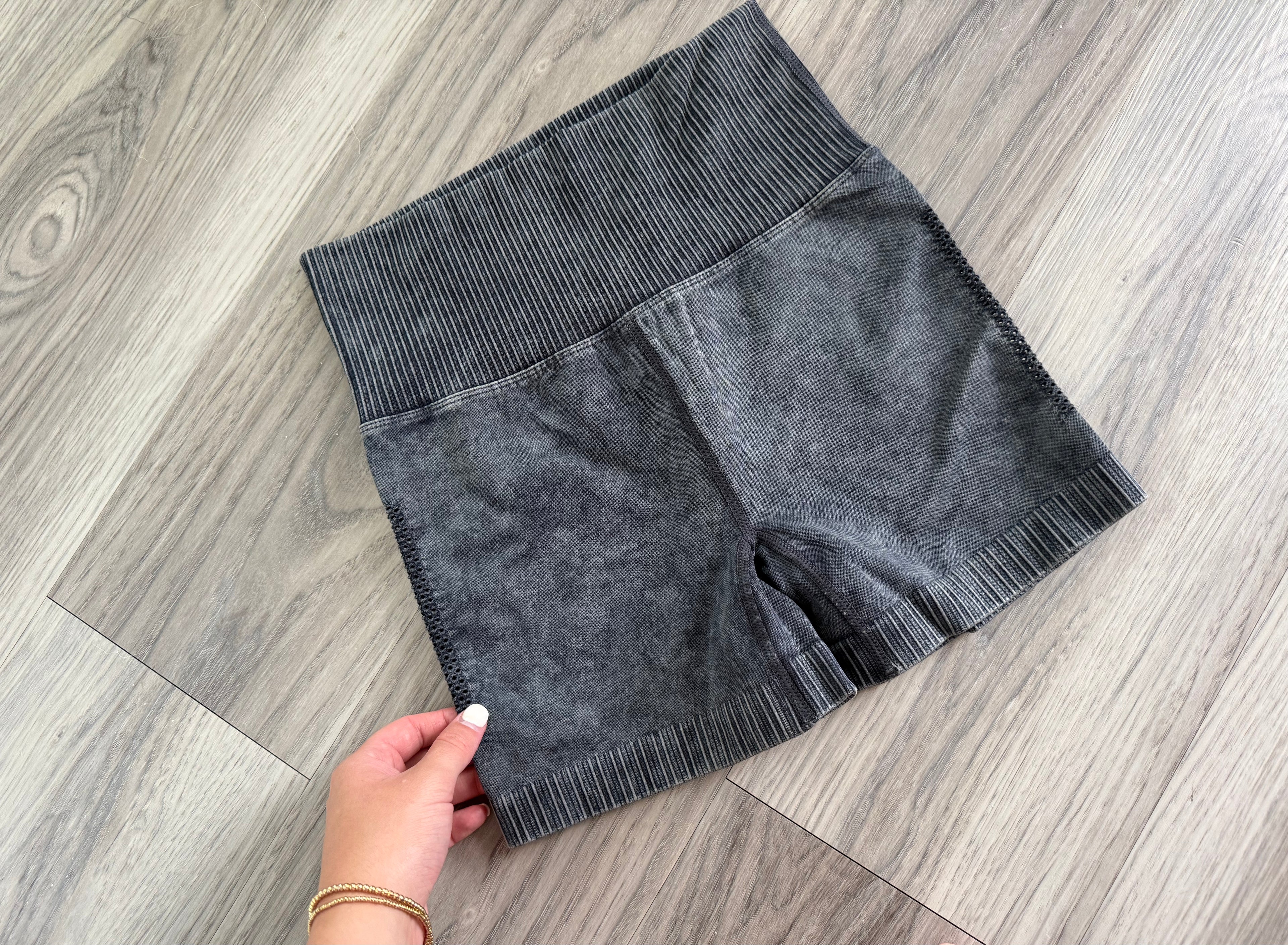 The Allie Biker Shorts - ash black