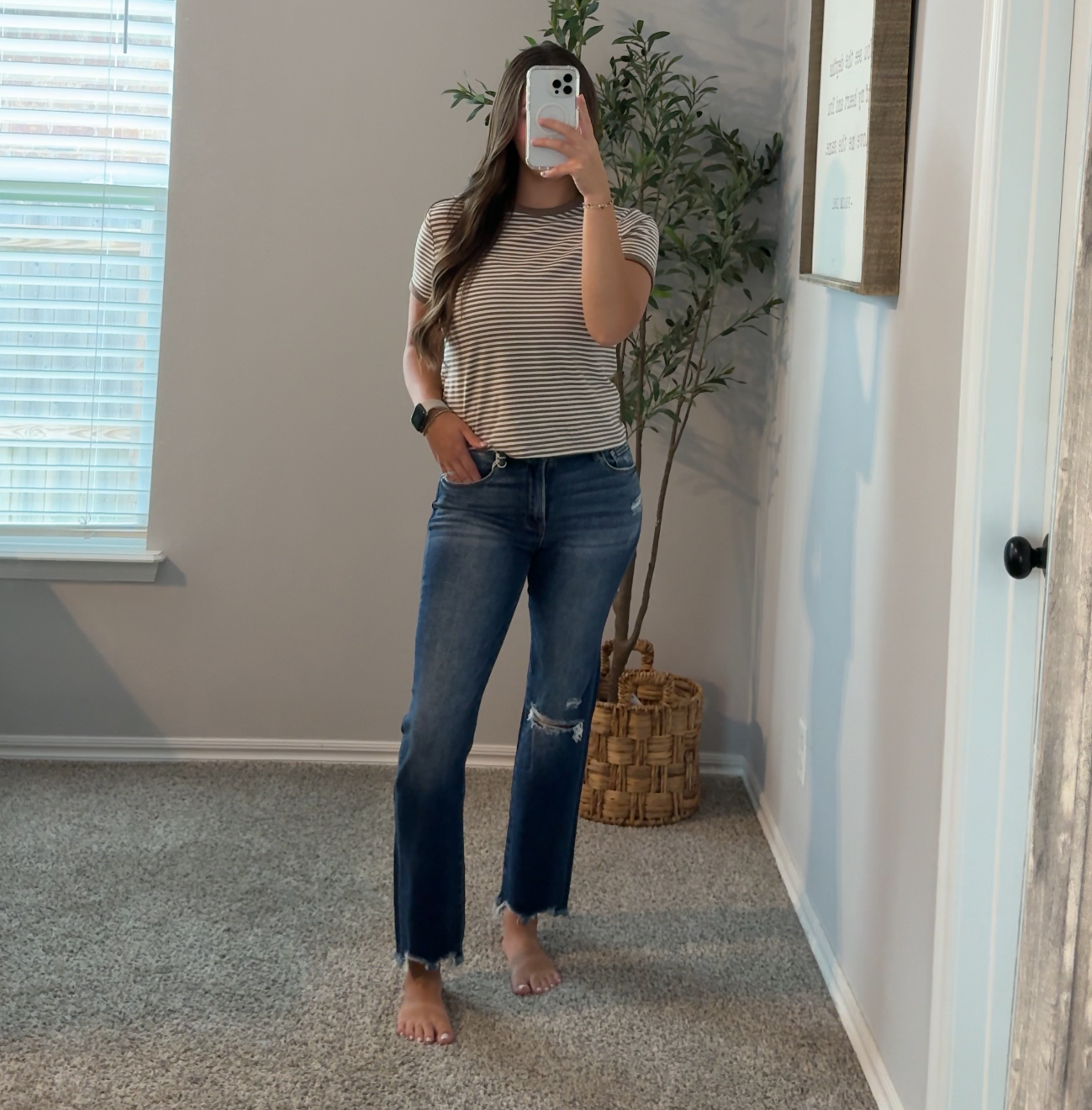 Distressed Knee Raw Hem Jeans - Dark
